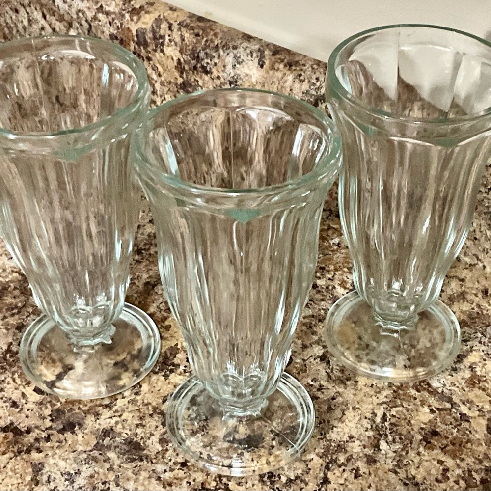 Vintage Kig Malaysia Set 3 Pressed Glass Ice Cream Sundae Glasses